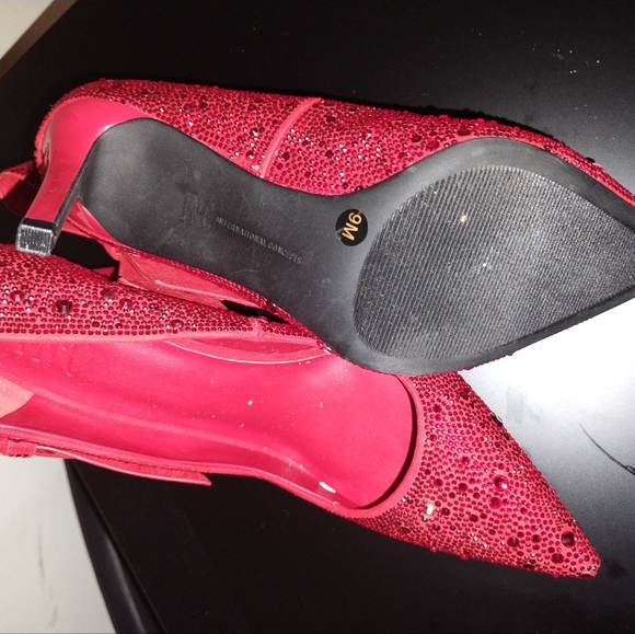 Heels 👠 - Picture 2 of 3